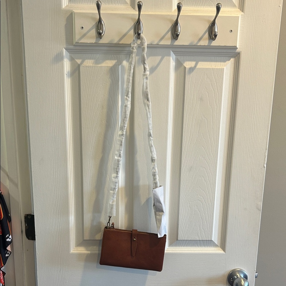 Madewell Leather The Transport Accordion crossbody with gold chain